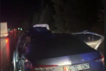 Osmaniye’de bariyerlere çarpan otomobil hurdaya döndü: 3 yaralı