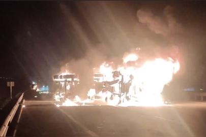 Osmaniye’de seyir halindeki tır alev alev yandı