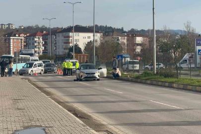 Otomobilin çarptığı kadın ağır yaralandı