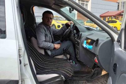 Otomobilini 50 gram altın karşılığında satışa çıkardı