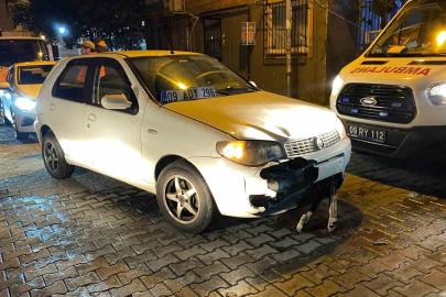 Otomobille çarpışan motosikletin sürücüsü yaralandı