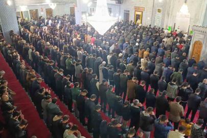 Peygamberler şehri Şanlıurfa’da Berat Kandili coşkusu