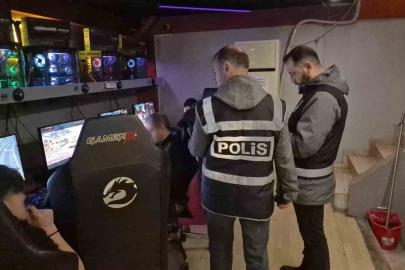 Polisin internet kafede yakaladığı çocuklar panik yaşadı