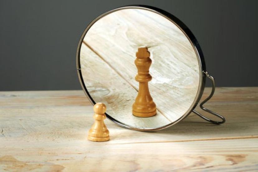 Prof.Dr. Erol Göka Yazdı: Kendini “Seçilmiş” Sanmanın Laneti