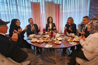 Protokol, Bafra’da şehit yakınları ve gazilerle iftar yaptı