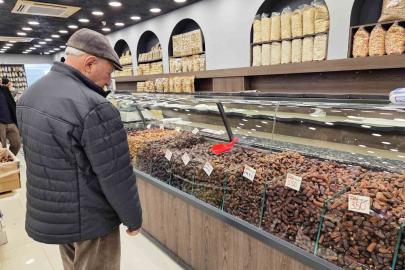 Ramazan’ın vazgeçilmezi hurmaya yoğun ilgi