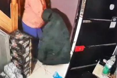 Sahibiyle samimiyet kurduğu iş yerinden önce çöpleri, sonra 250 karton sigarayı çıkarttı