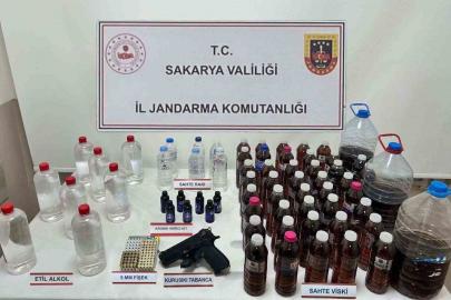 Sahte alkolleri piyasaya sürecekti, jandarma yakaladı