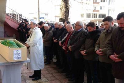 Sakarya’da cesedi bulunan balıkçı Ordu’da toprağa verildi