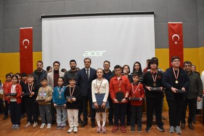 Salihli’de akıl ve zeka oyunları heyecanı: 157 öğrenci ilçe finalinde yarıştı