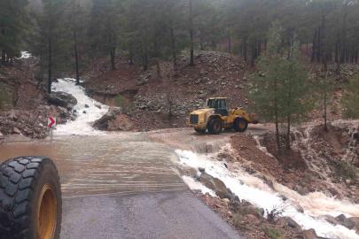 Sel, heyelan ve kar yağışına karşı yoğun mücadele