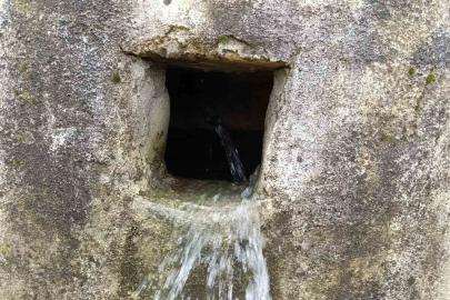 Selendi’de kuruyan çeşmeler yeniden hayat buldu