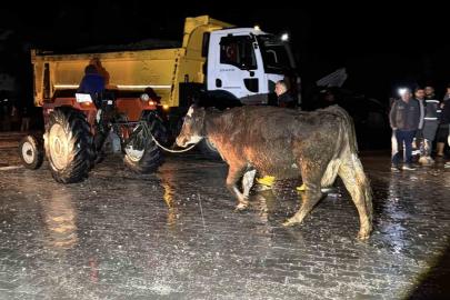 Seydikemer’de su baskını: Evler tahliye edildi