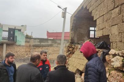 Şiddetli yağış İdil’de bir evi yıktı