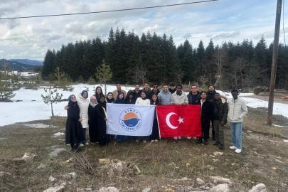 Sinop’ta uluslararası öğrencilerin kar keyfi