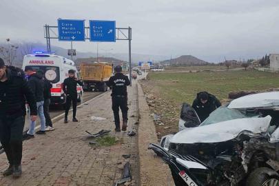 Şırnak’ta otomobil şarampole yuvarlandı: 2 yaralı