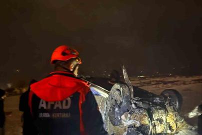 Şırnak’ta yoldan çıkarak takla atan araç hurdaya döndü: 1 ağır yaralı