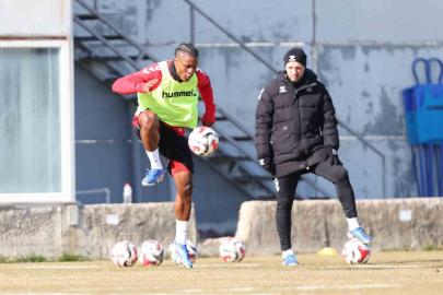 Sivasspor’da Sarıyer hazırlıkları sürüyor