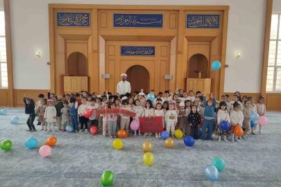 Sivas’ta minik yürekler Ramazan’ın manevi iklimini camide yaşadı