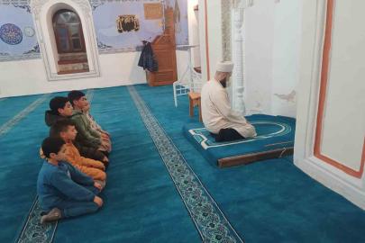 Sivrihisar Kurşunlu Camii’nde çocuklara örnek teşvik