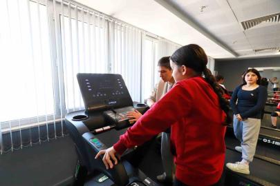 Sporcuların faydalandığı salon yeni ekipmanlarla donatıldı