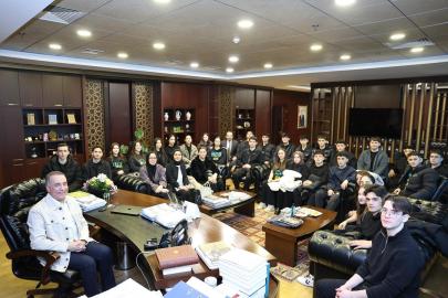 Sultangazi’de gençlik buluşmaları tam gaz devam