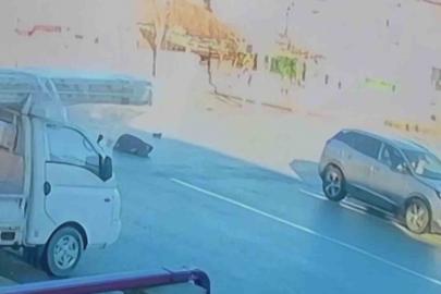 SUV aracın çarptığı yaya yola savrularak yaralandı