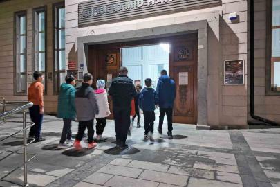 Talas’ta camiler çocukların neşesiyle şenleniyor