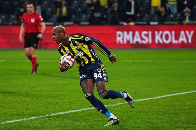 Talisca, gollerine kupada da devam etti