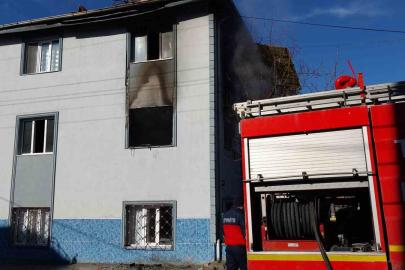 Tavşanlı’da korkutan bina yangını