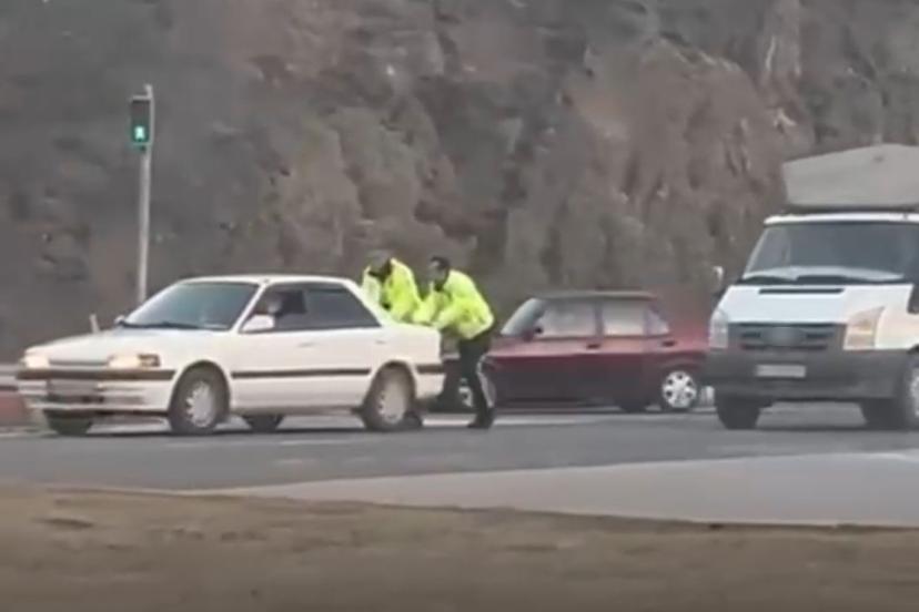 Tavşanlı’da polisten örnek davranış