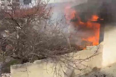 Tek katlı müstakil ev alevlere teslim oldu: 1 ağır yaralı