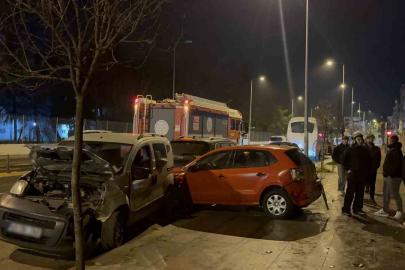 Tekirdağ’da 4 araç birbirine girdi
