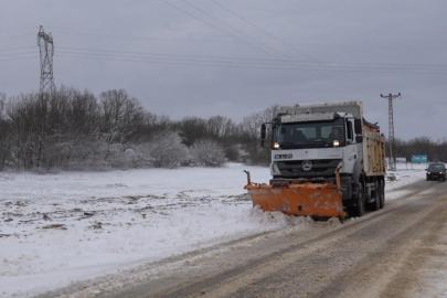 Tekirdağ’da kar mesaisi: Ekipler teyakkuzda