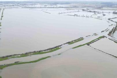 Terme’de ovada su taşkını, yüksekte kar esareti