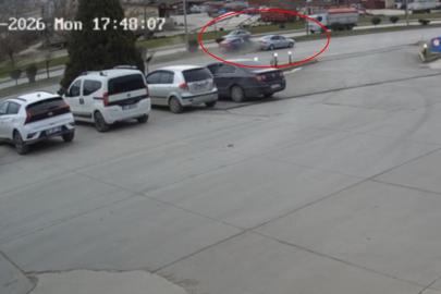 Tokat’ta 2 kişinin yaralandığı kaza kamerada