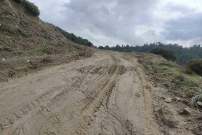 Toprak kayması nedeniyle okula gidemeyen öğrencilerin yolu açıldı