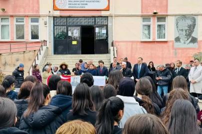 Trafik kazasında hayatını kaybeden Elif Nisa toprağa verildi