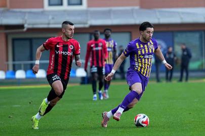 Trendyol Süper Lig: Eyüpspor: 0 - Gençlerbirliği: 0 (Maç devam ediyor)