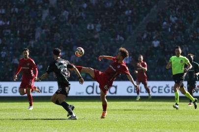 Trendyol Süper Lig: Kocaelispor: 0 - Gaziantep FK: 0 (Maç devam ediyor)