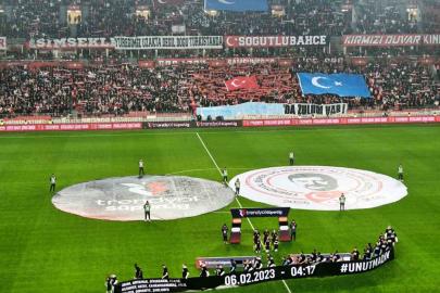 Trendyol Süper Lig: Samsunspor: 0 - Trabzonspor: 0 (Maç devam ediyor)