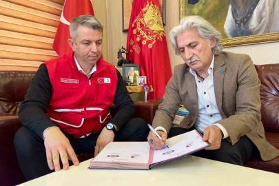 Türk Kızılay’dan Manisa’da 200 aileye sıcak iftar desteği