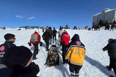 Uludağ’da kızak faciası: Dereye uçan tatilciyi JAK kurtardı