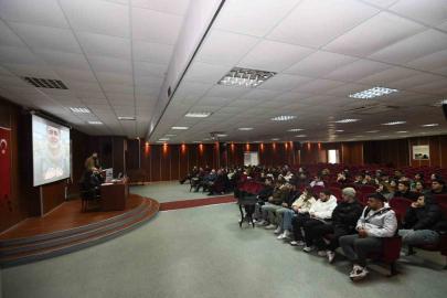 Üniversite öğrencileri dolandırıcılığa karşı bilgilendirildi