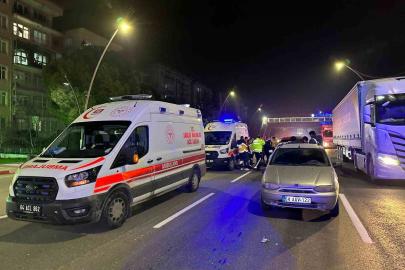 Uşak’ta 4 araçlı zincirleme kazada 6 kişi yaralandı