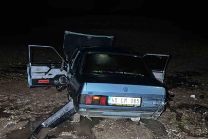 Uşak’ta iki otomobil çarpıştı: 5 yaralı