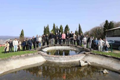 Vali Arslan yeni evlenecek çiftlerle bir araya geldi