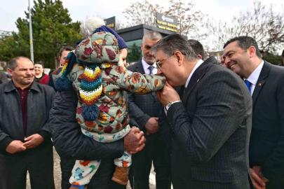 Vali Dr. Erdinç Yılmaz Sivrihisar’da coşkuyla karşılandı