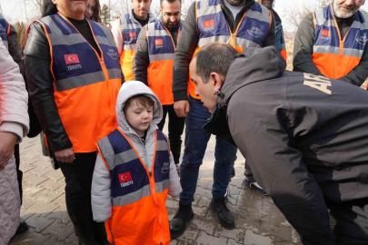 Vali Taşolar, minik AFAD gönüllüsü Poyraz Ege ile bir araya geldi