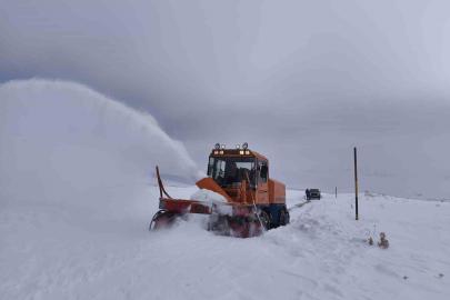 Van’da 97 yerleşim yerinin yolu kapalı